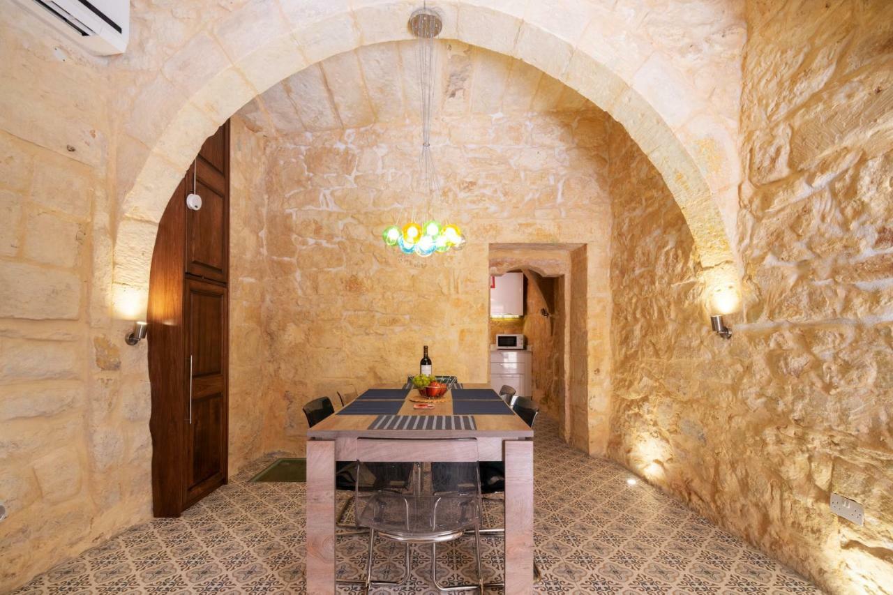 Villa 16 Lettings - Charming Character House Birgu Exterior foto
